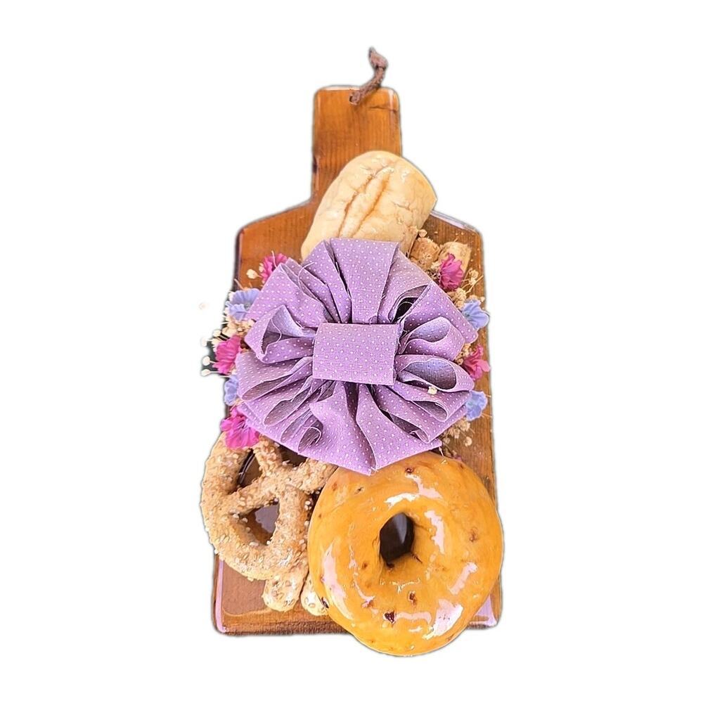 Vtg Fake Food Bread Board Wall Hanging Kitsch Pretzel Cottagecore 90s‎ Kitchen